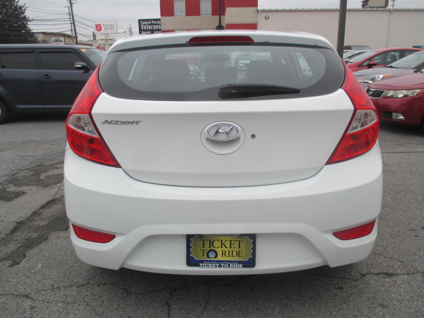 2012 WHITE Hyundai Accent GS 5-Door (KMHCT5AE1CU) with an 1.6L L4 DOHC 16V engine, located at 1254 Manheim Pike, Lancaster, PA, 17601, (717) 393-9133, 40.062870, -76.323273 - Photo#5